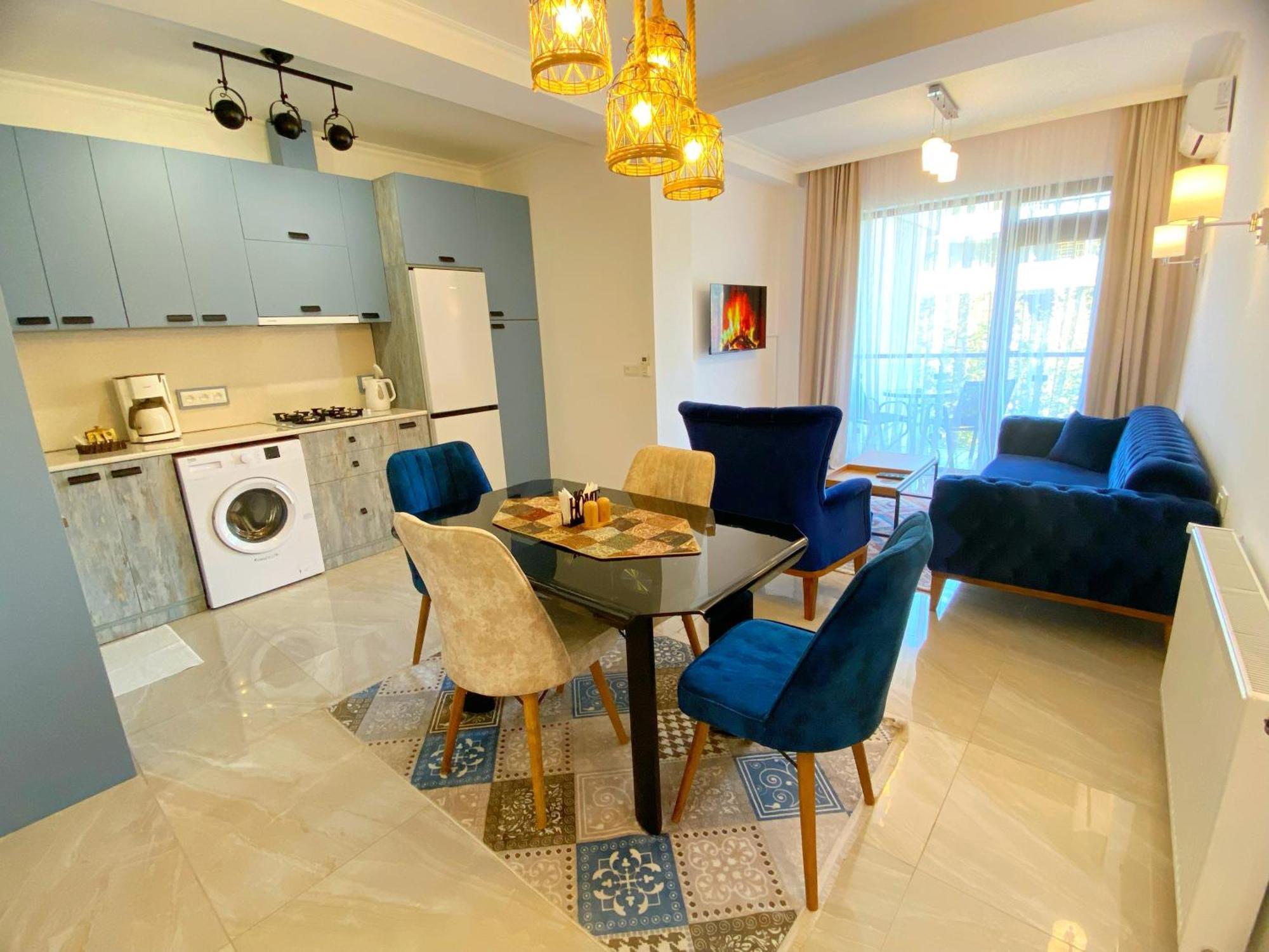 City Heart Luxury Apartment Kutaisi Exterior photo